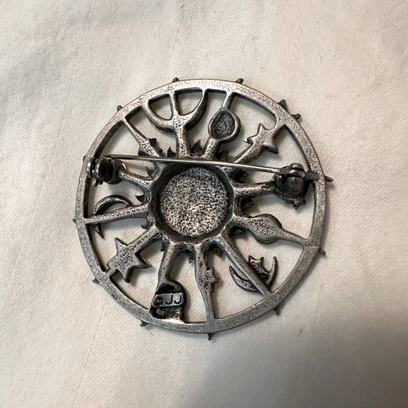 Signed JJ (Jonette Jewelry) Pewter Celestial Brooch - Picture 5 of 8